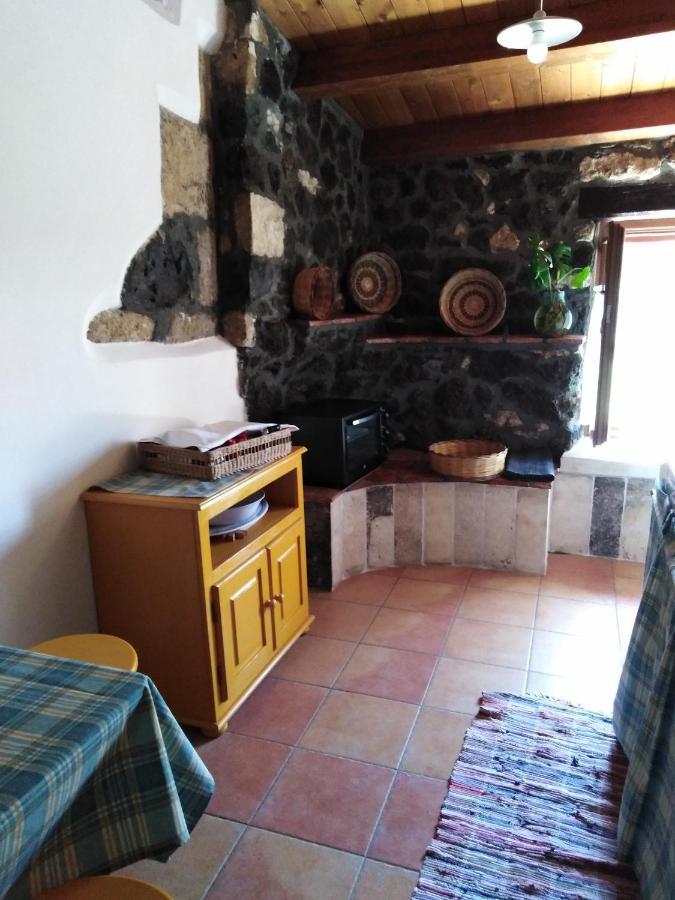 Su Montiju De Sa Falada Manna